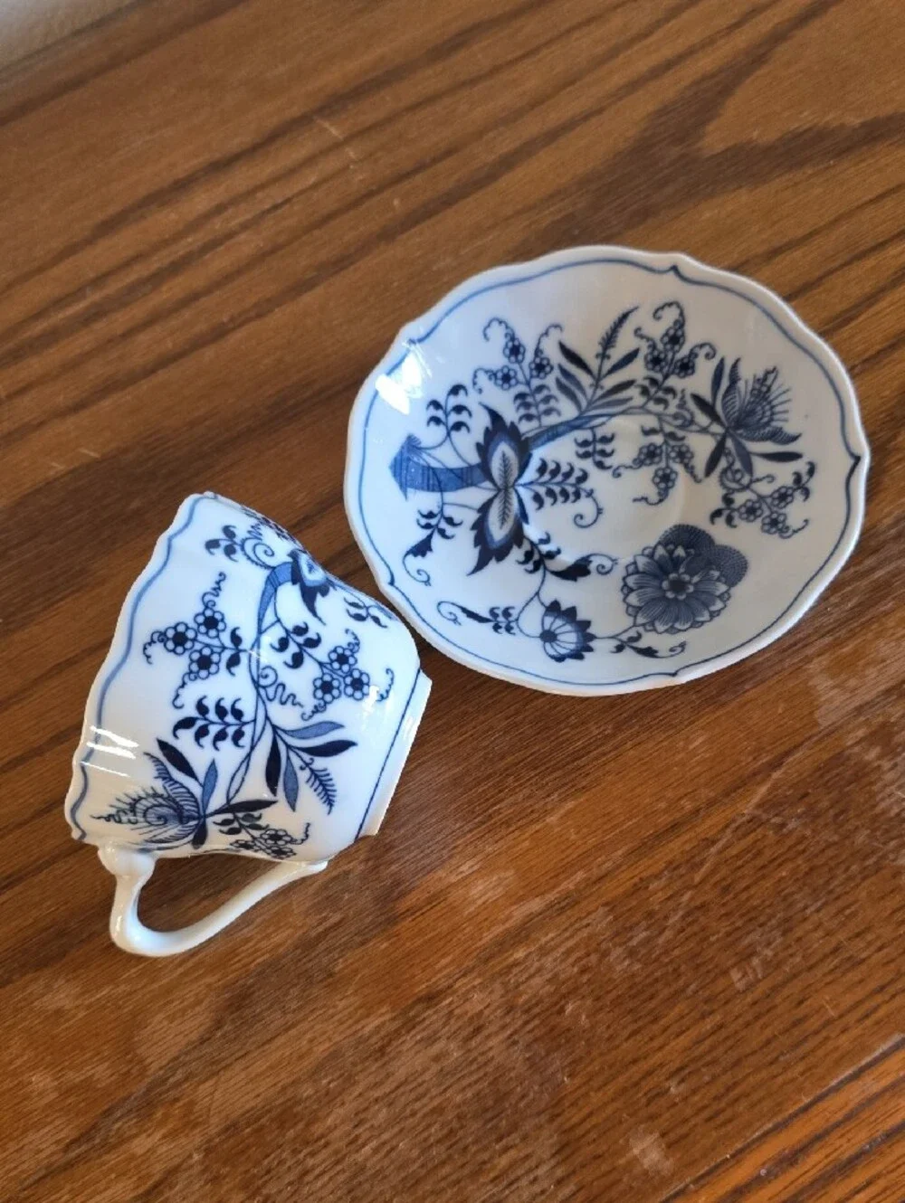 Vintage Blue Danube Tea Cup and Saucer Tote 15